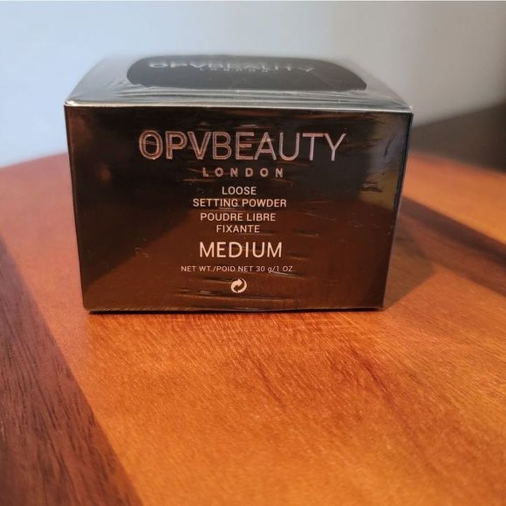OPV Beauty London loose setting powder‎